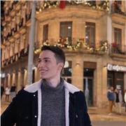 Imparto clases de inglés desde primaria hasta 2° Bach. Graduado en Estudios Ingleses y en posesión del Máster de Profesorado de Educación Secundaria